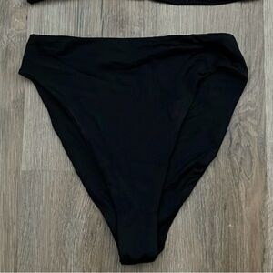 437 Aubrey Bikini Bottom - Black